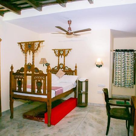 Trium Heritage Villa Chengannur Esterno foto
