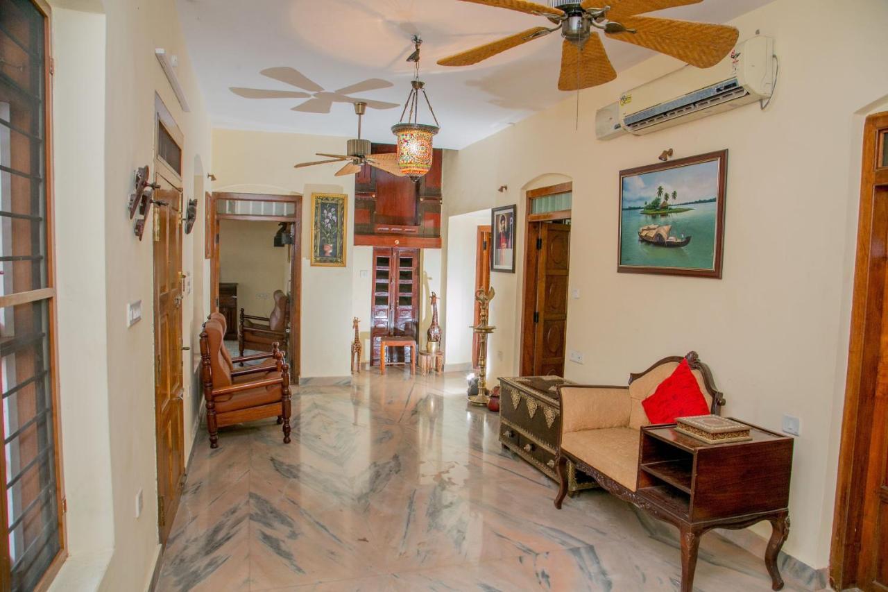 Trium Heritage Villa Chengannur Esterno foto